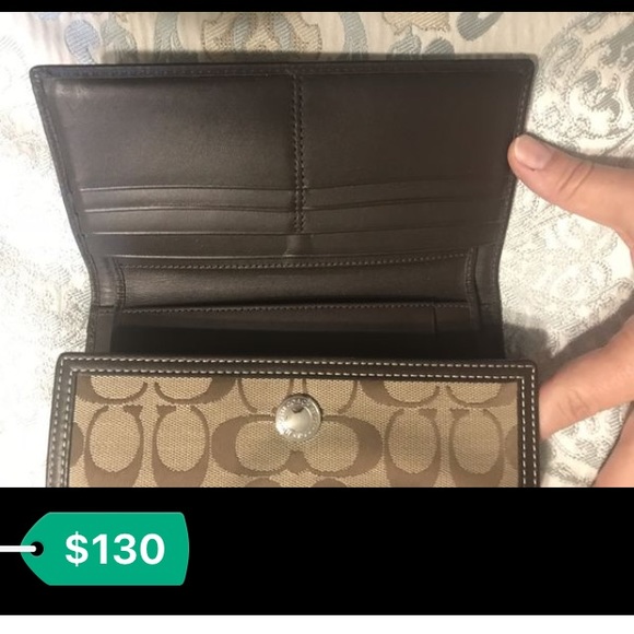 Matching Coach purse and wallet!! - Picture 5 of 6